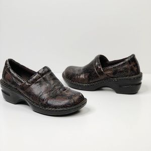 BOC Penny Clogs Brown Black Snakeskin Print Size 9